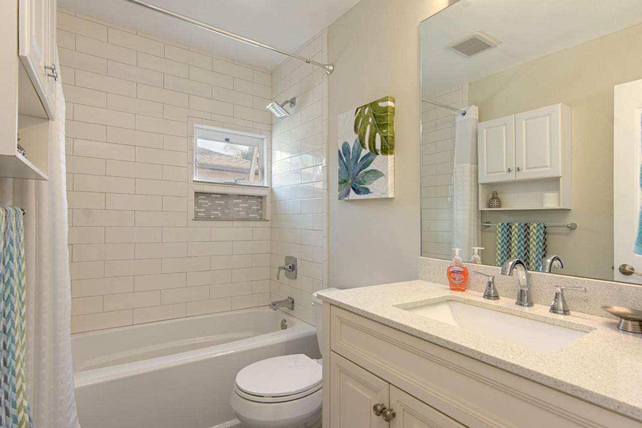 Ultimate Beach Bungalow - 1 Block From Beach - Huge Backyard Carlsbad Exteriér fotografie
